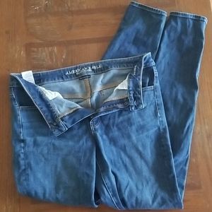 American Eagle Hi-Rise Jegging